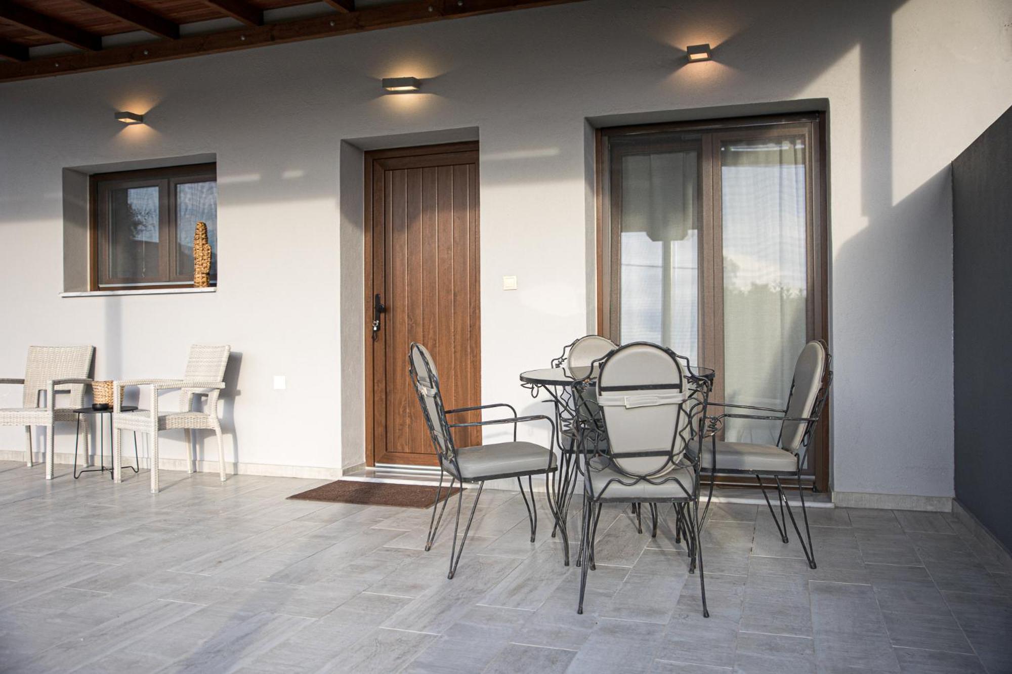 Countryside Luxury Studios Káto Lekhónia Extérieur photo